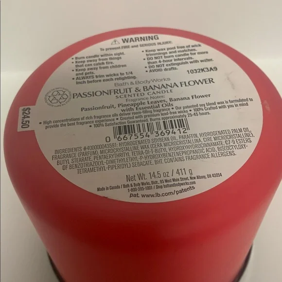 Bath & Body Works Passionfruit Banana Flower Candle - Vibrant Red - Picture 4 of 4